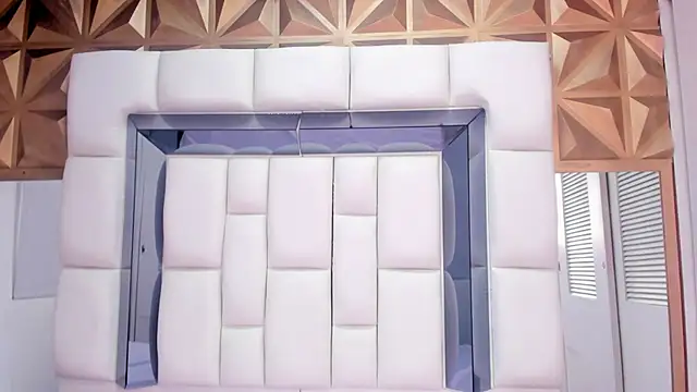 Angel Dustt18 online show from 09-17-25, 07:04