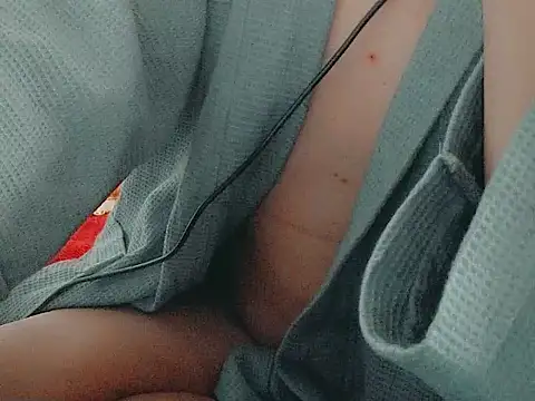 YEUTHUONGNHAU online show from 12-19-25, 06:37