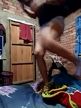 Snapshot of LUNAROSE_SEX chatting on 12-03-25, 01:57 LUNAROSE SEX online show from 12-03-25, 01:57