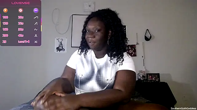 Snapshot of SGGoddess chatting on 10-17-25, 10:12 SGGoddess online show from 10-17-25, 10:12