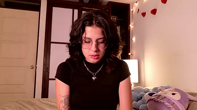 Snapshot of jupiter_sin_h chatting on 04-26-26, 01:25 jupiter sin h online show from 04-26-26, 01:25