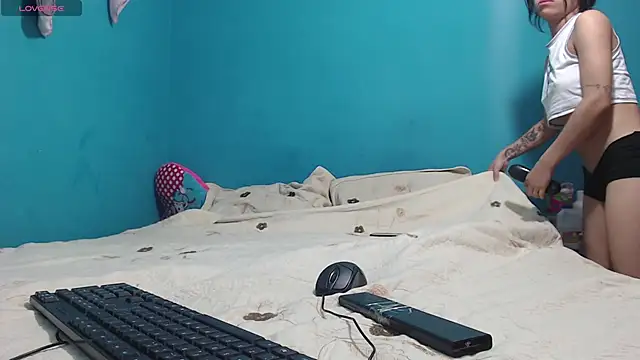 toxic sweet  online show from 09-11-25, 05:51