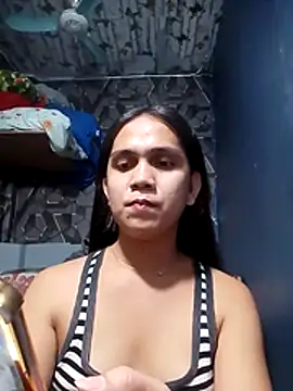 Snapshot of lexyyr17 chatting on 03-18-26, 02:47 lexyyr17 online show from 03-18-26, 02:47