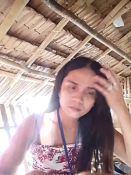 Snapshot of lexyyr17 chatting on 04-15-26, 12:06 lexyyr17 online show from 04-15-26, 12:06