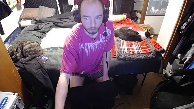 womenhateme69 online show from 11-04-25, 12:15