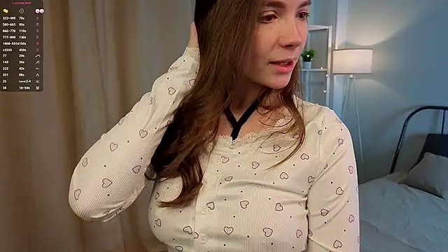 Snapshot of TashiaBosack chatting on 10-06-25, 01:14 TashiaBosack online show from 10-06-25, 01:14