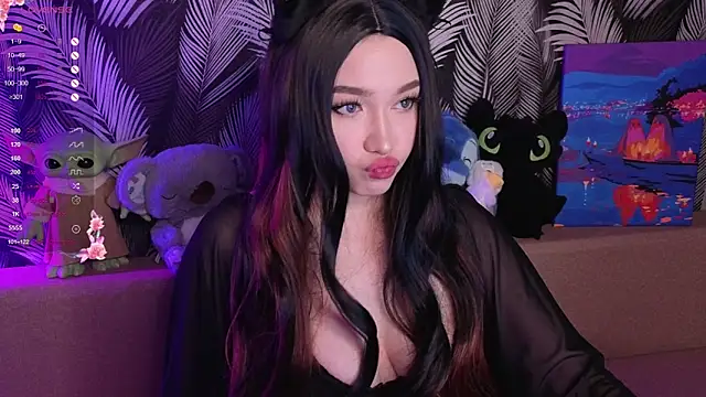 Yuki Star online show from 10-31-25, 02:51