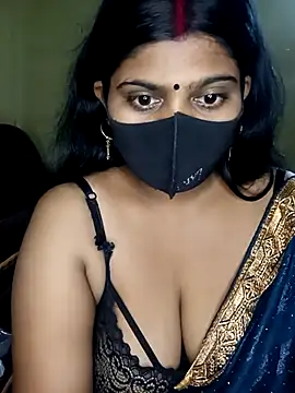Snapshot of reena502 chatting on 08-07-26, 12:45 reena502 online show from 08-07-26, 12:45