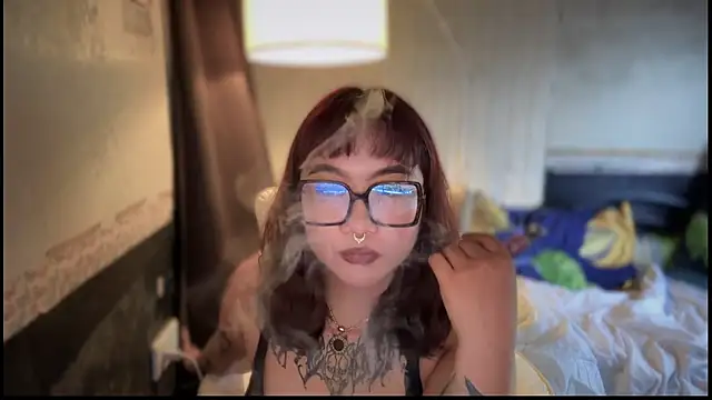 Snapshot of _XXXKittyTingles chatting on 12-04-25, 04:44 XXXKittyTingles online show from 12-04-25, 04:44