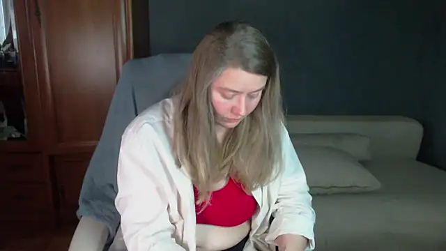 Snapshot of Sweet__Gigi chatting on 12-01-25, 12:43 Sweet Gigi online show from 12-01-25, 12:43