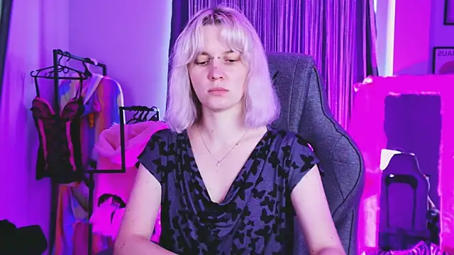 Snapshot of BethanyCloud chatting on 07-17-26, 05:14 BethanyCloud online show from 07-17-26, 05:14