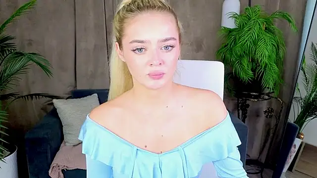 Snapshot of Relax_Time_ chatting on 07-19-26, 05:27 Relax Time online show from 07-19-26, 05:27