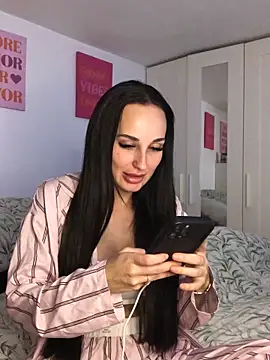 Rosieredxox online show from 02-07-26, 10:24