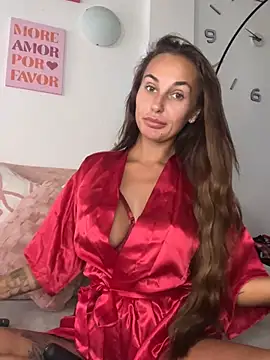 Snapshot of Rosieredxox chatting on 07-31-26, 07:19 Rosieredxox online show from 07-31-26, 07:19