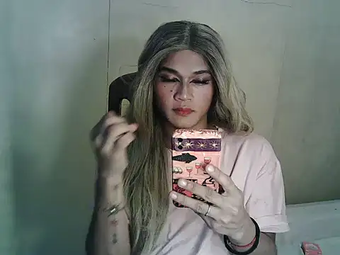 Snapshot of Taylor_smith_0 chatting on 03-26-26, 01:06 Taylor smith 0 online show from 03-26-26, 01:06