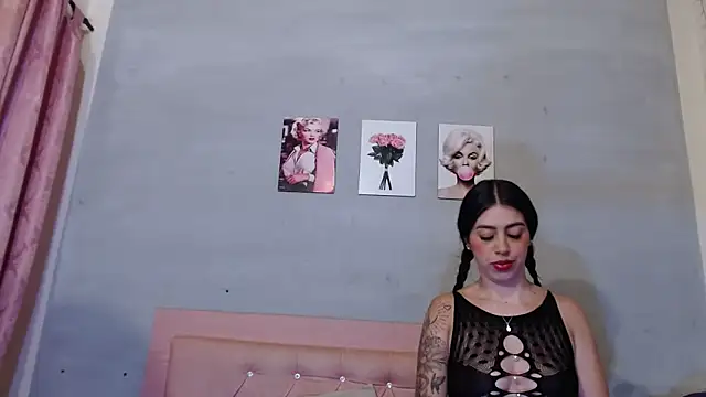 Olivia Spear online show from 09-17-25, 01:46