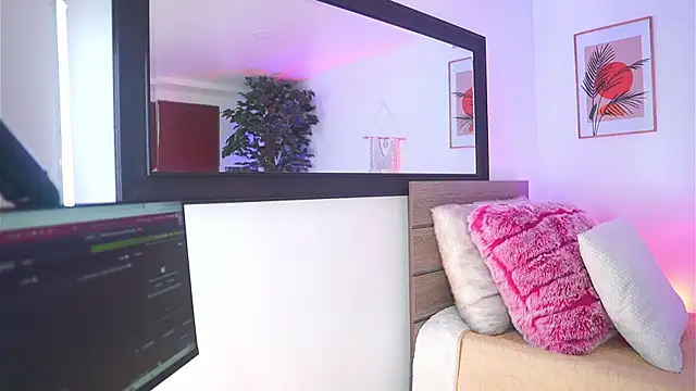 melissa laurent  online show from 11-06-25, 12:28