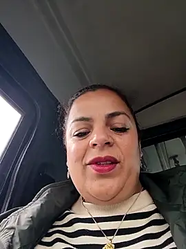 Mia-Glow online show from 09-10-25, 04:18