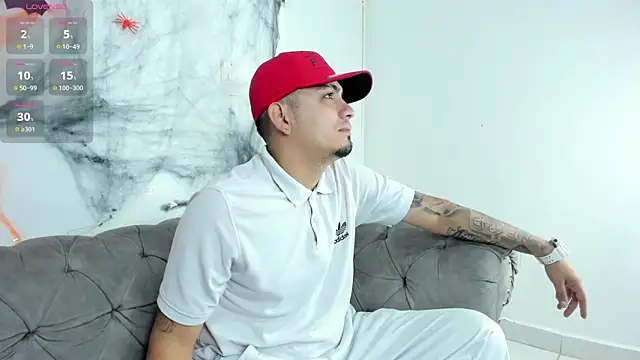 OwenStonne  online show from 10-25-25, 04:20