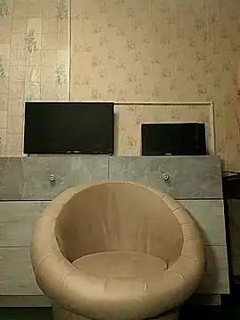 Tupo070481 online show from 10-30-25, 07:25