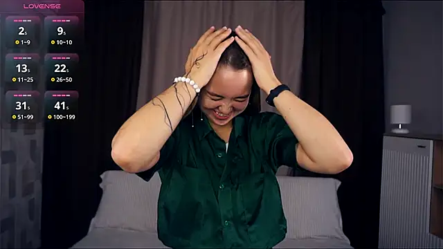 Snapshot of KayleenCurtis chatting on 10-10-25, 05:06 KayleenCurtis online show from 10-10-25, 05:06