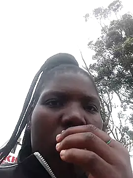 Snapshot of Nobuhlesiphume09 chatting on 10-28-25, 06:50 Nobuhlesiphume09 online show from 10-28-25, 06:50