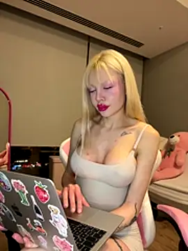 Sindyyy228 online show from 11-20-25, 10:42