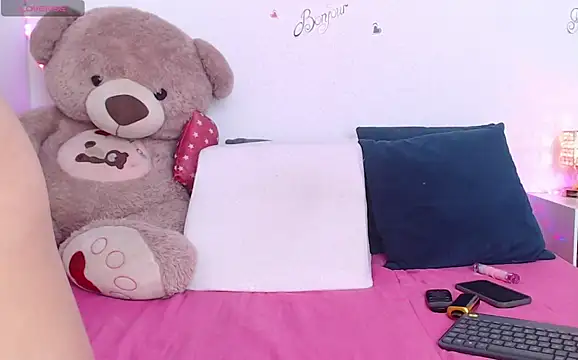 arianajoliee online show from 05-08-26, 03:17