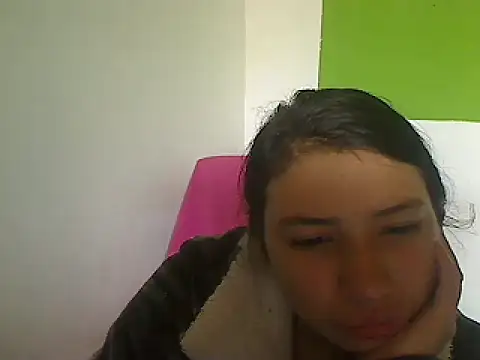Snapshot of akamesweet chatting on 10-16-25, 03:24 akamesweet online show from 10-16-25, 03:24