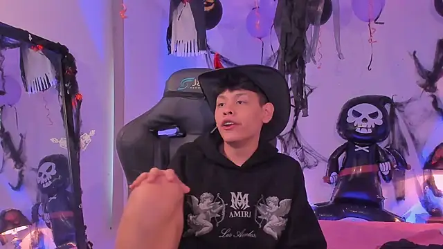 zeus blaze online show from 10-25-25, 05:08