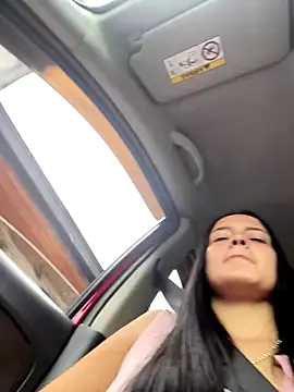 Mia jhoonson online show from 12-19-25, 07:43