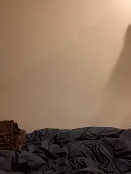 Snapshot of ta_ku16 chatting on 09-24-25, 01:58 ta ku16 online show from 09-24-25, 01:58