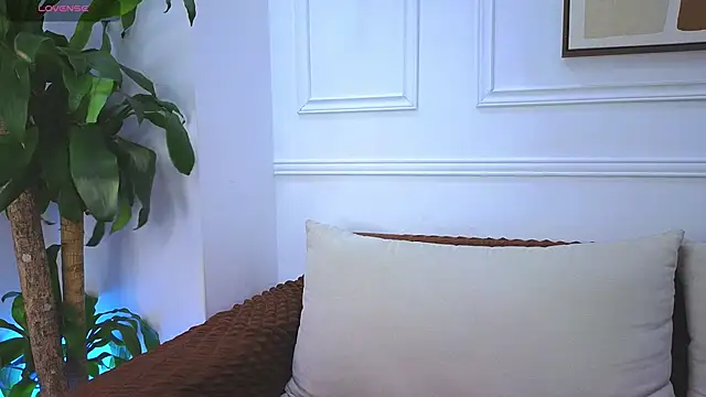 Snapshot of Naim_Bennetsex chatting on 05-30-26, 06:38 Naim Bennetsex online show from 05-30-26, 06:38