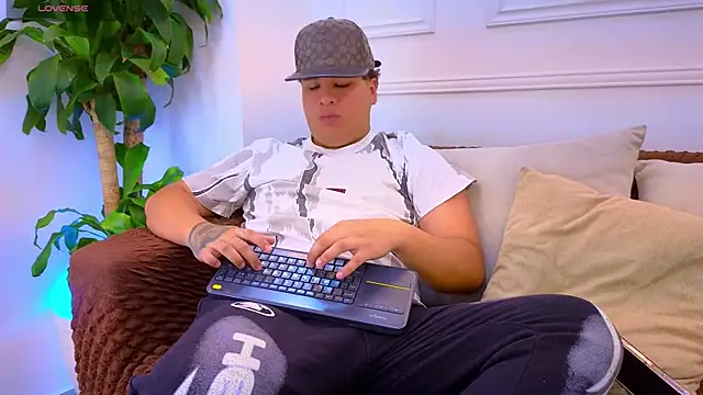 Snapshot of Naim_Bennetsex chatting on 07-28-26, 08:52 Naim Bennetsex online show from 07-28-26, 08:52
