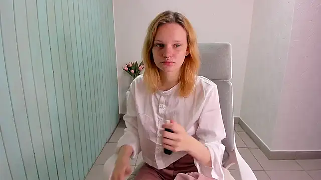 Elieiza xo online show from 09-11-25, 05:07