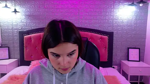 Natalie loffreda online show from 09-20-25, 02:56