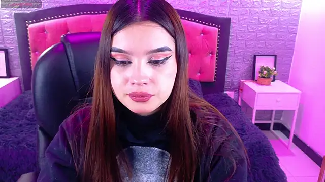 Natalie loffreda online show from 10-28-25, 02:59