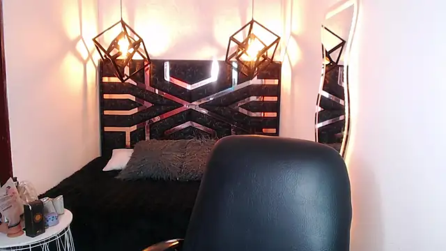 Natalie loffreda online show from 04-01-26, 07:44