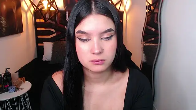 Natalie loffreda online show from 04-09-26, 07:52