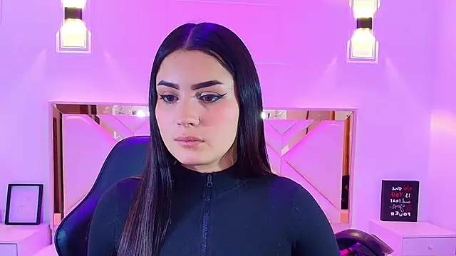 Snapshot of Natalie_loffreda chatting on 07-18-26, 07:50 Natalie loffreda online show from 07-18-26, 07:50