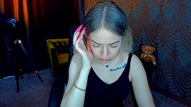 Anna Snows online show from 06-04-26, 05:46