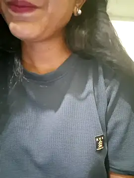 Snapshot of Telugu___Sexygirl___Naidu chatting on 04-21-26, 04:41 Telugu Sexygirl Naidu online show from 04-21-26, 04:41