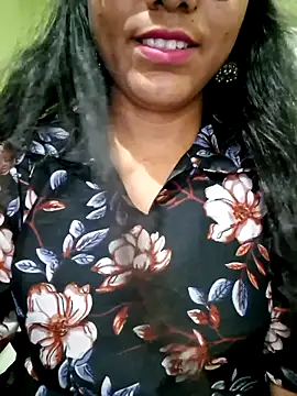 Snapshot of Telugu___Sexygirl___Naidu chatting on 04-23-26, 04:46 Telugu Sexygirl Naidu online show from 04-23-26, 04:46