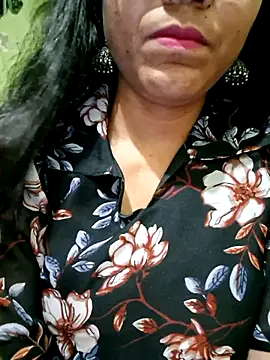 Snapshot of Telugu___Sexygirl___Naidu chatting on 04-23-26, 04:31 Telugu Sexygirl Naidu online show from 04-23-26, 04:31
