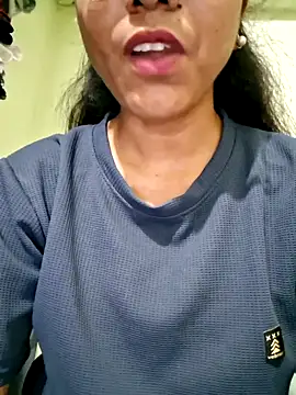 Snapshot of Telugu___Sexygirl___Naidu chatting on 04-27-26, 04:32 Telugu Sexygirl Naidu online show from 04-27-26, 04:32