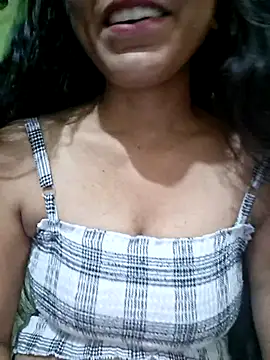 Snapshot of Telugu___Sexygirl___Naidu chatting on 04-27-26, 04:38 Telugu Sexygirl Naidu online show from 04-27-26, 04:38