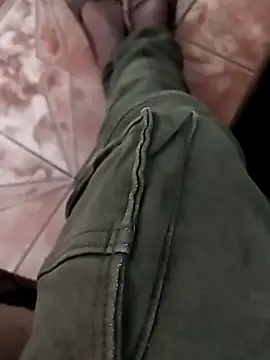 Snapshot of broskies777 chatting on 11-07-25, 10:04 broskies777 online show from 11-07-25, 10:04