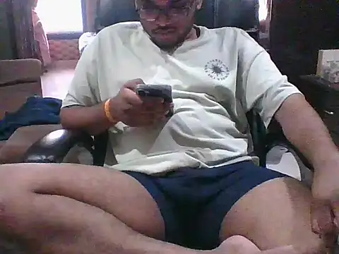 Snapshot of dream32222 chatting on 06-30-26, 04:57 dream32222 online show from 06-30-26, 04:57