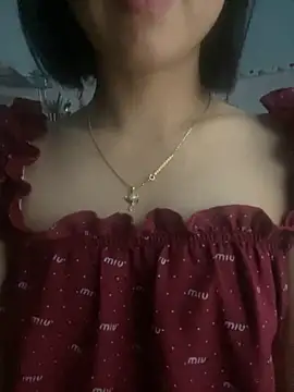 Snapshot of -NhaKy22 chatting on 10-09-25, 03:43 -NhaKy22 online show from 10-09-25, 03:43