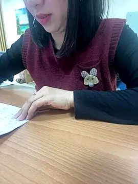 Snapshot of -NhaKy22 chatting on 01-06-26, 12:58 -NhaKy22 online show from 01-06-26, 12:58